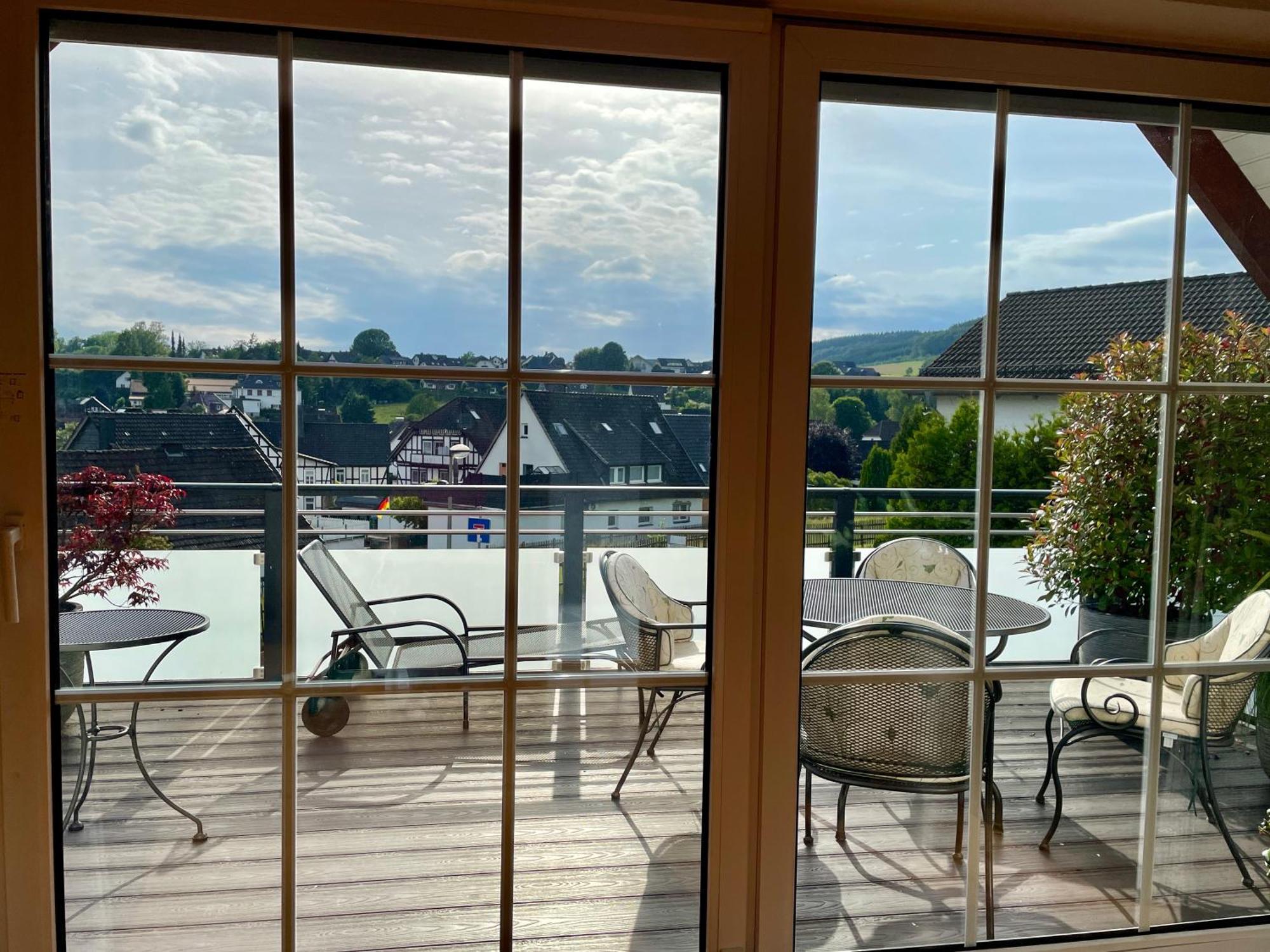 Moderne Ferienwohnung Mit Sonnenbalkon In Fretter Finnentrop ภายนอก รูปภาพ